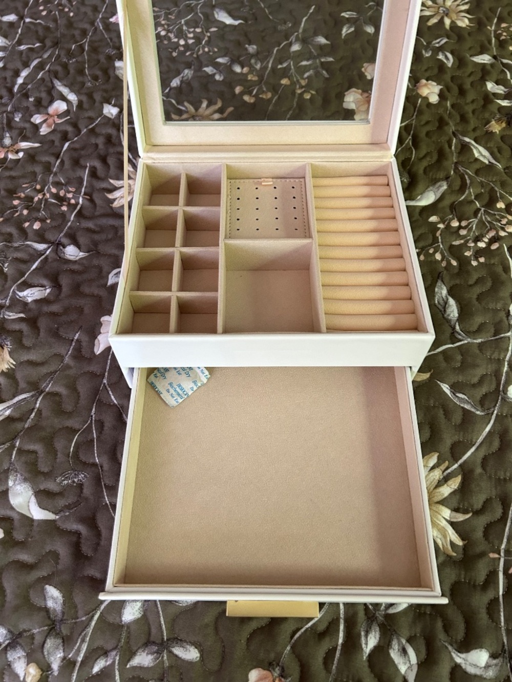Jewelry Box - Picture 5 of 5
